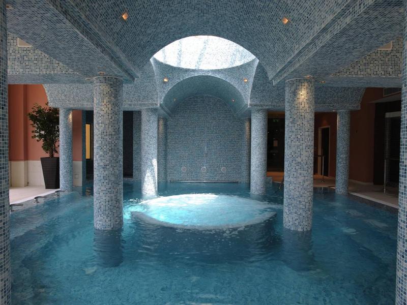 St. George Hotel Spa & Golf Beach Resort