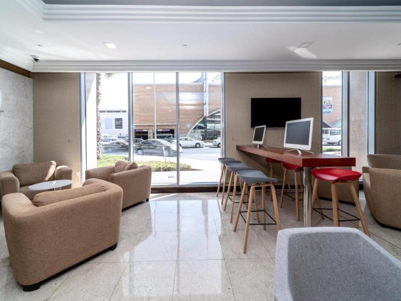 Star Metro Deira Hotel