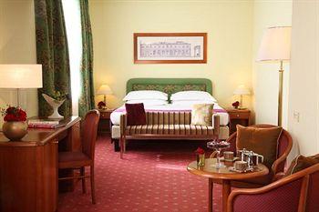 Starhotels Business Palace