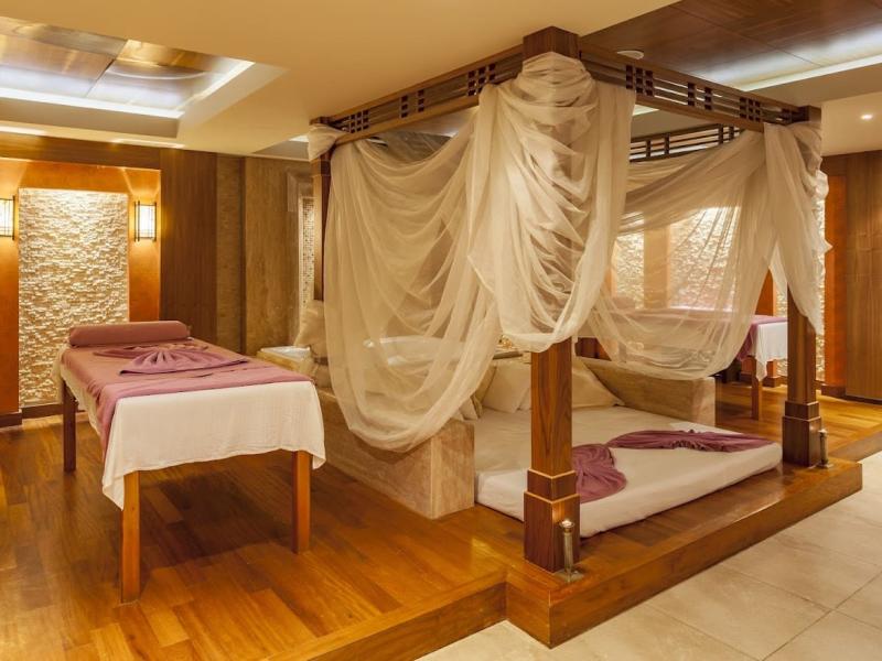 Starlight Resort Hotel