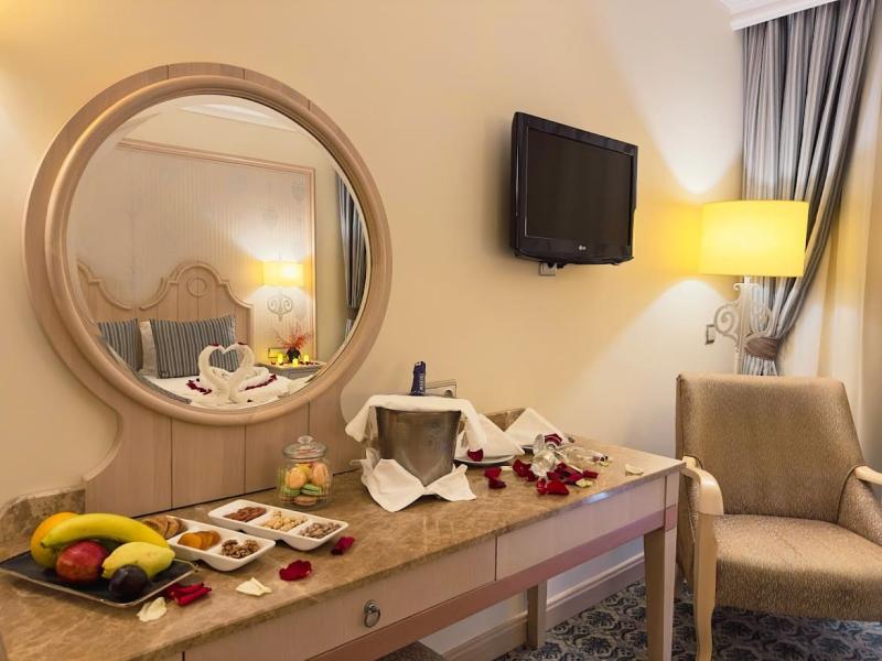 Starlight Resort Hotel