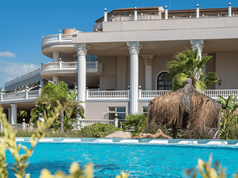 Starlight Resort Hotel