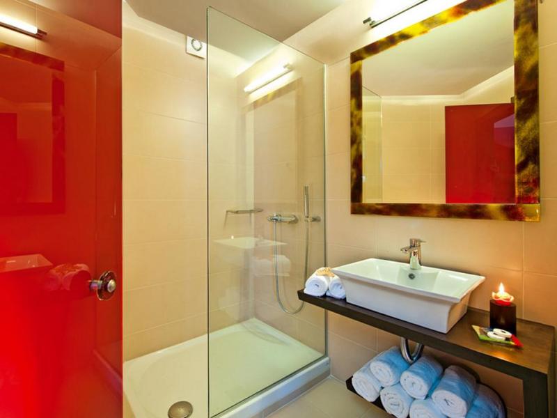 Steris Elegant Beach Hotel