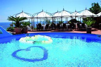 Delfini Strand Hotel Terme