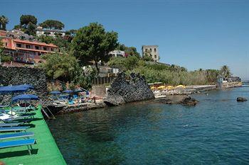 Delfini Strand Hotel Terme