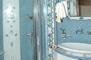 Delfini Strand Hotel Terme
