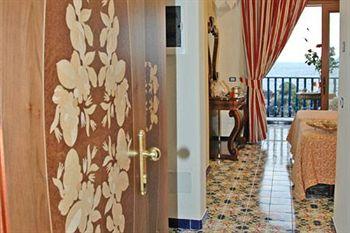 Delfini Strand Hotel Terme
