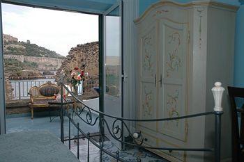 Delfini Strand Hotel Terme