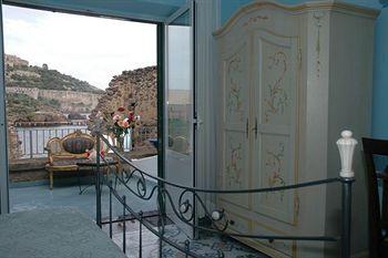 Delfini Strand Hotel Terme