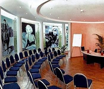Hotel Studios