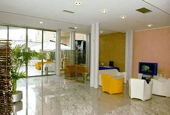 Hotel Studios