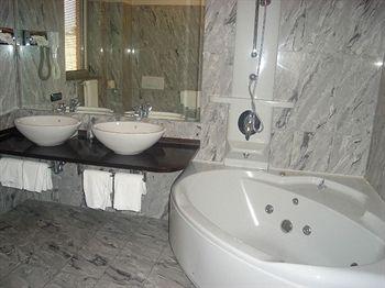Hotel Studios