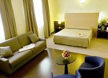 Hotel Studios