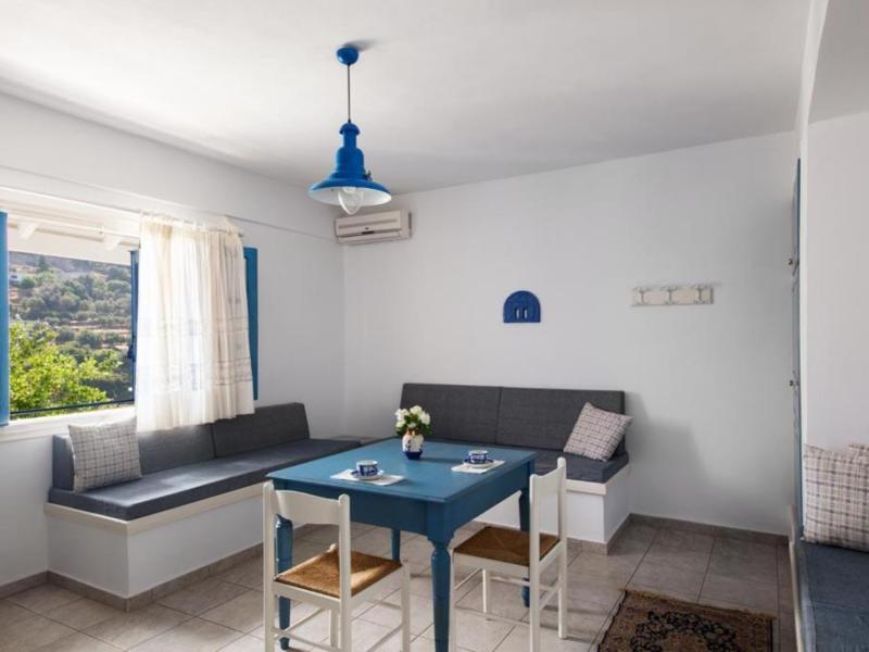 Kerame Studios And Apartments