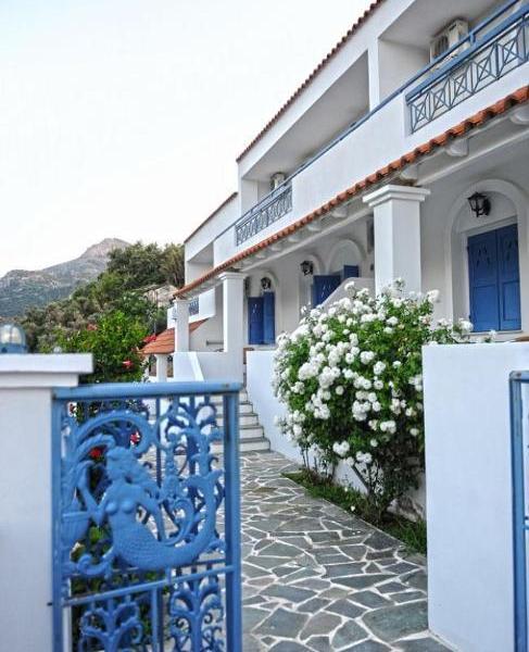 Kerame Studios And Apartments