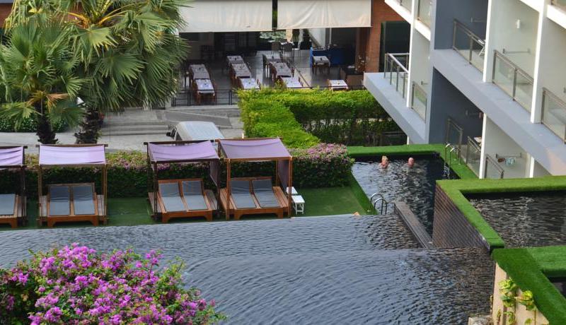 Sugar Palm Grand Hillside