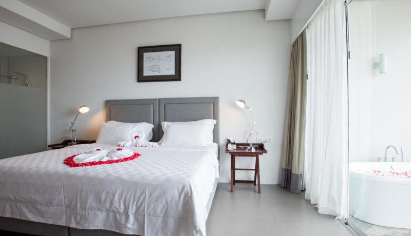 Sugar Palm Grand Hillside