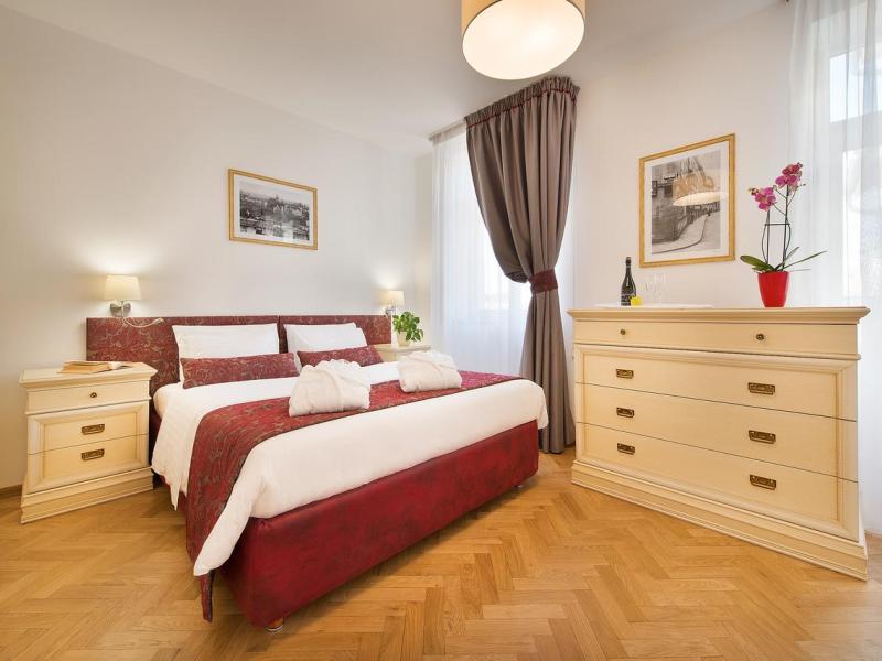 Suite Home Prague