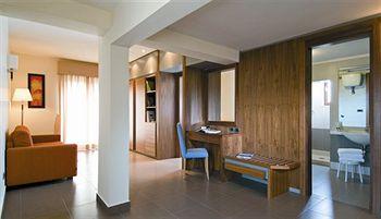 Suites & Residence Hotel