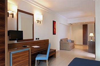 Suites & Residence Hotel