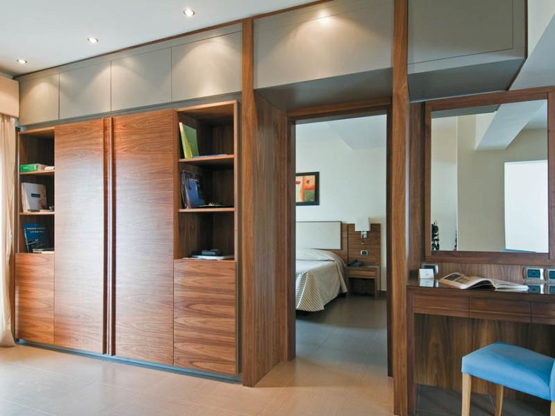 Suites & Residence Hotel