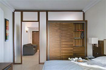 Suites & Residence Hotel