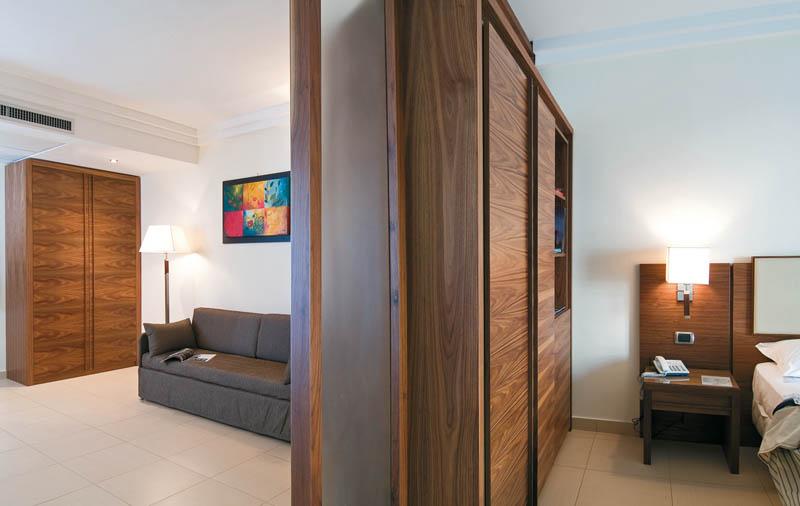 Suites & Residence Hotel