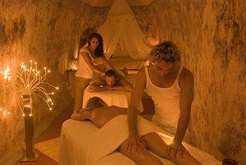 Suites Of The Gods Spa Hotel
