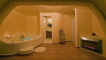 Suites Of The Gods Spa Hotel
