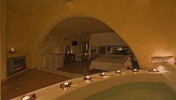 Suites Of The Gods Spa Hotel