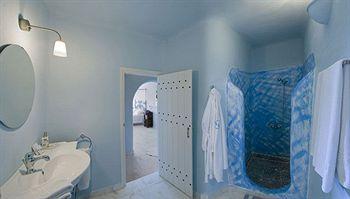 Suites Of The Gods Spa Hotel