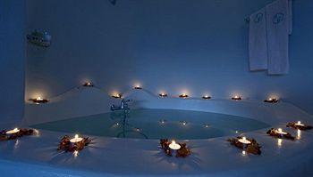 Suites Of The Gods Spa Hotel
