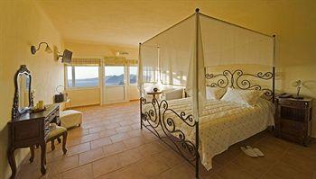 Suites Of The Gods Spa Hotel