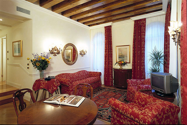 San Marco Luxury – Torre dell`Orologio Suites