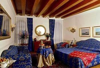 Отель San Marco Luxury – Torre dell`Orologio Suites Италия, Венеция, фото 2