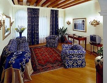 San Marco Luxury – Torre dell`Orologio Suites