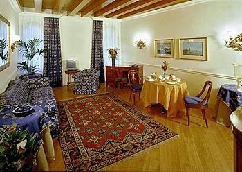San Marco Luxury – Torre dell`Orologio Suites