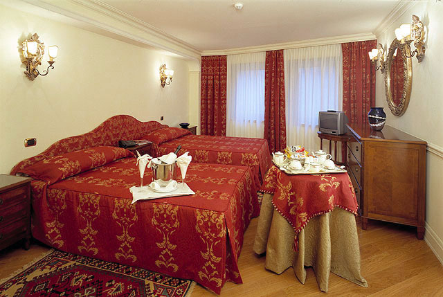 San Marco Luxury – Torre dell`Orologio Suites