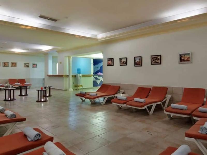 Larissa Sultan Beach