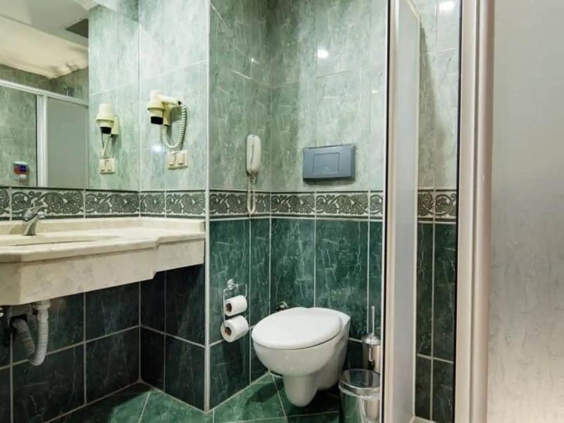 Larissa Sultan Beach