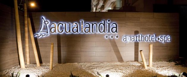 Acualandia Aparthotel & Spa