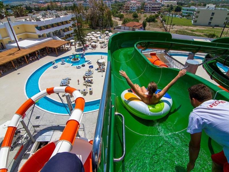 Sun Palace Hotel