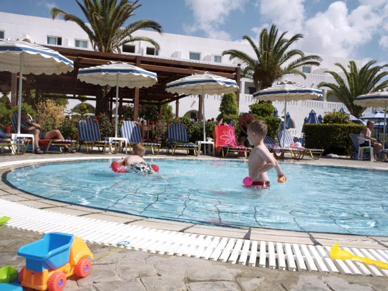 Sun Palace Hotel
