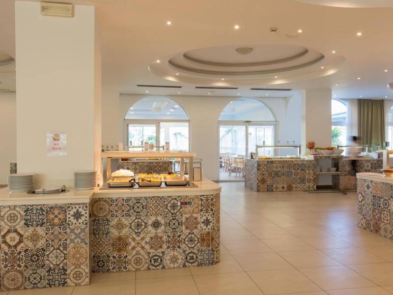 Sun Palace Hotel