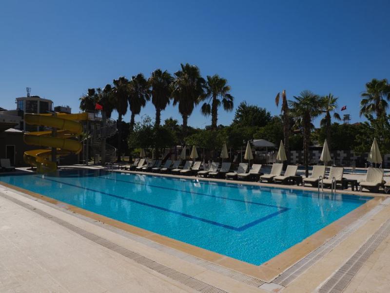 Grand Hotel Derin (Main building)