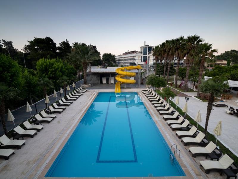 Grand Hotel Derin (Main building)