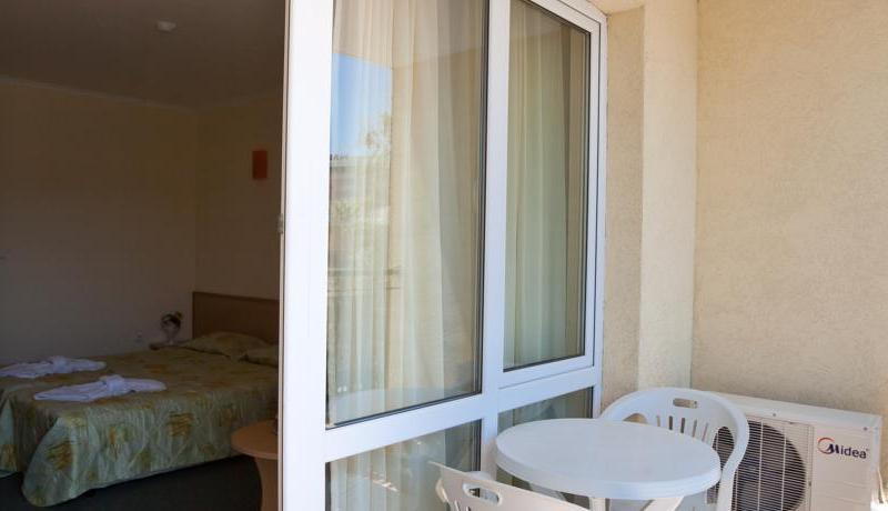 Sunny Day Club Apartments