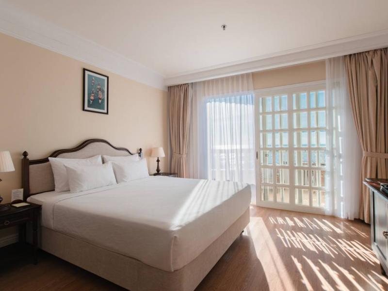 Sunrise Nha Trang Beach