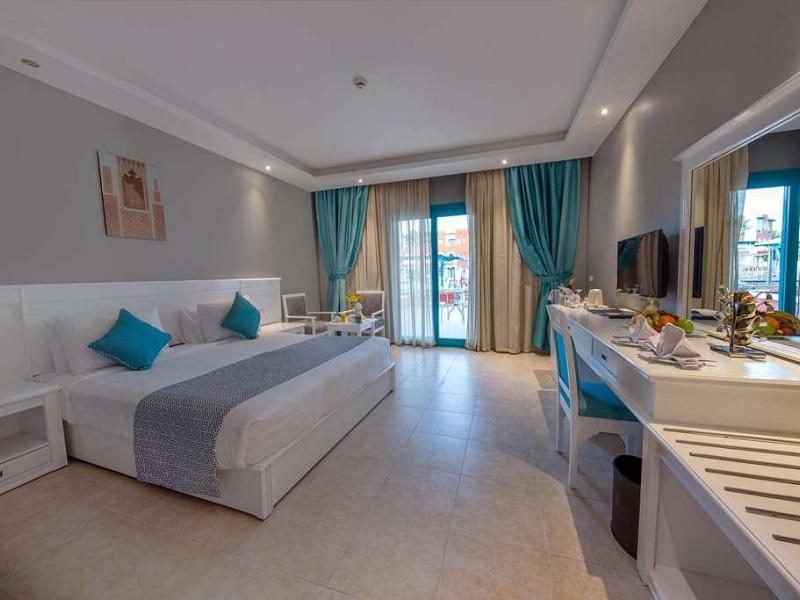 Sunrise Garden Beach Resort