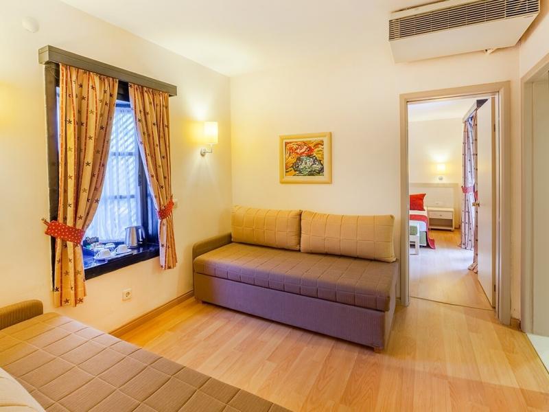 Sunrise Resort Hotel